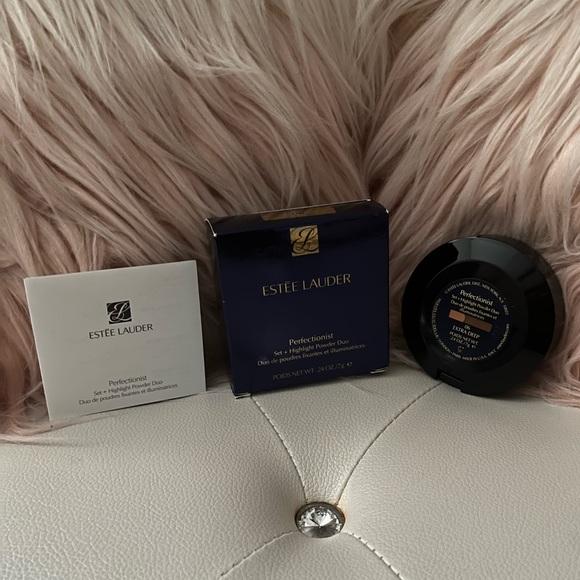Estée Lauder Perfectionist Highlight Powder Duo 06 - Picture 12 of 12